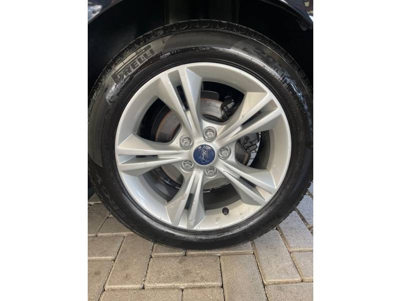 FORD - FOCUS - 2014/2014 - Azul - R$ 57.900,00