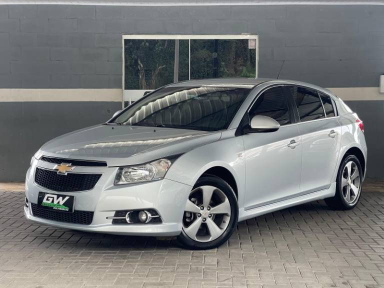 CHEVROLET - CRUZE - 2012/2013 - Prata - R$ 64.900,00