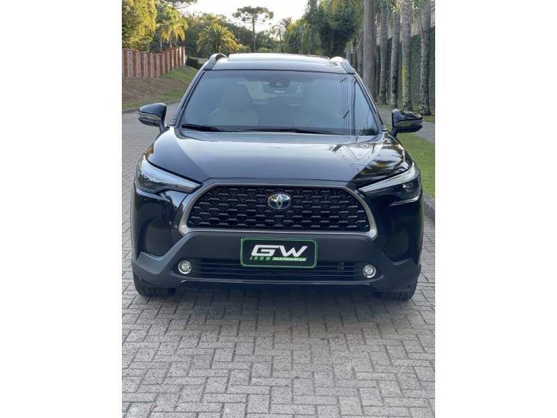 TOYOTA - COROLLA - 2021/2022 - Preta - R$ 155.900,00