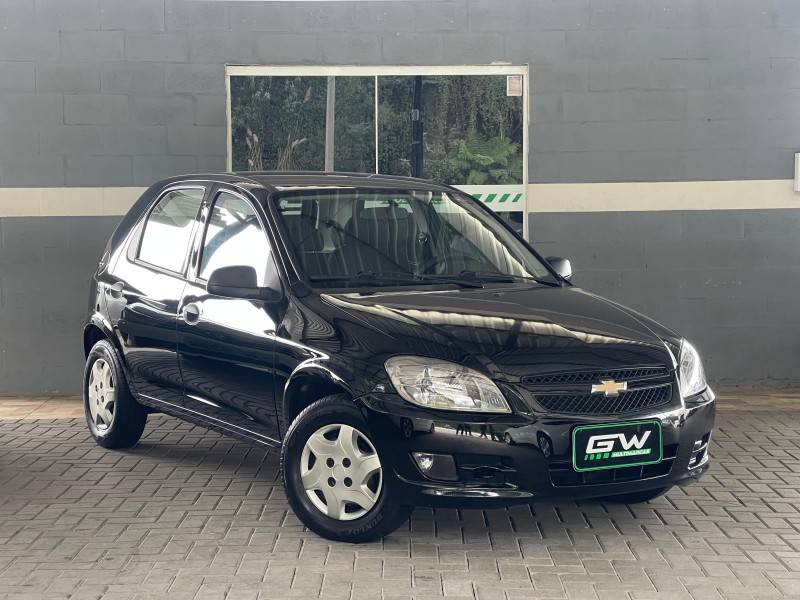 CHEVROLET - CELTA - 2013/2013 - Preta - R$ 28.900,00