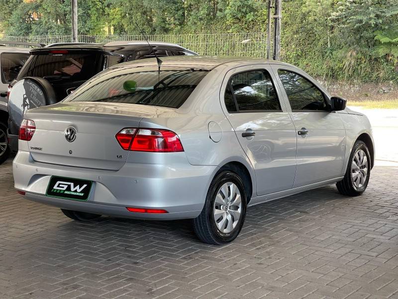 VOLKSWAGEN - VOYAGE - 2014/2014 - Prata - R$ 41.900,00