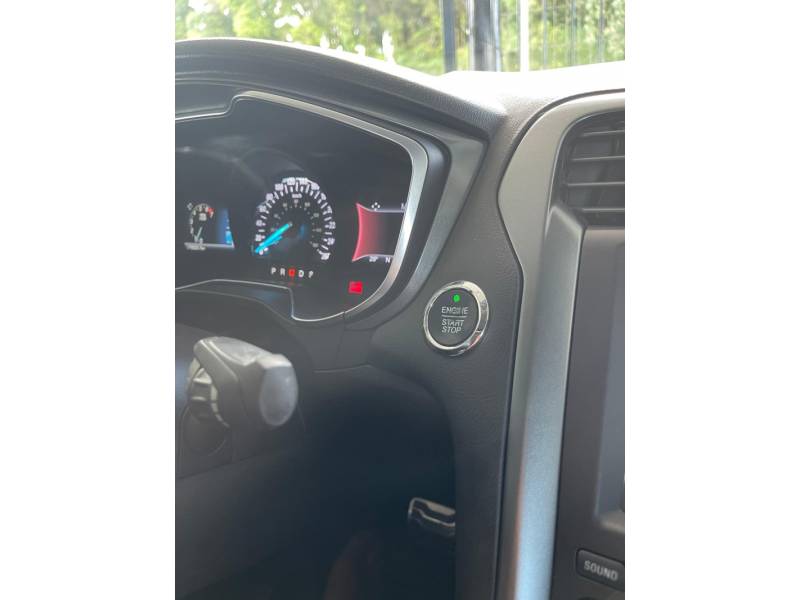 FORD - FUSION - 2016/2016 - Cinza - R$ 91.900,00