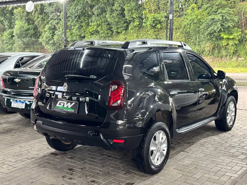RENAULT - DUSTER - 2016/2015 - Preta - R$ 61.900,00