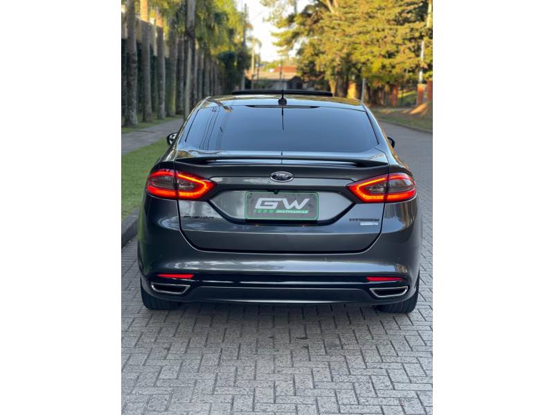 FORD - FUSION - 2016/2016 - Cinza - R$ 91.900,00