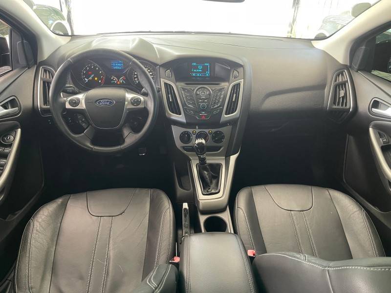 FORD - FOCUS - 2014/2014 - Azul - R$ 57.900,00