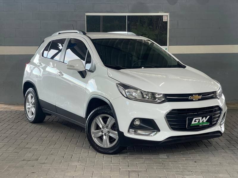 CHEVROLET - TRACKER - 2017/2018 - Branca - R$ 81.900,00