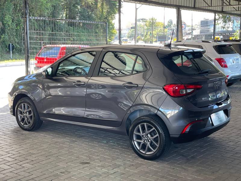FIAT - ARGO - 2023/2024 - Cinza - R$ 87.900,00