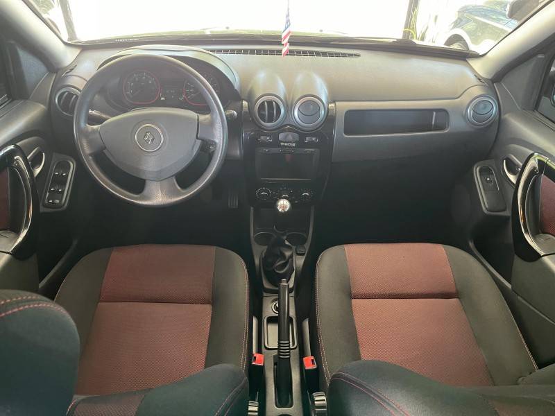 RENAULT - SANDERO - 2012/2013 - Verde - R$ 40.900,00