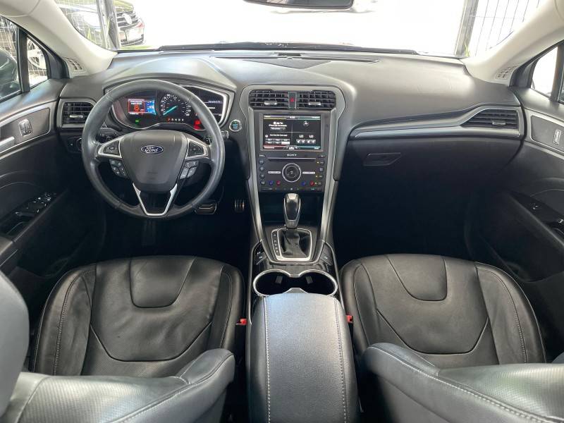 FORD - FUSION - 2016/2016 - Cinza - R$ 91.900,00