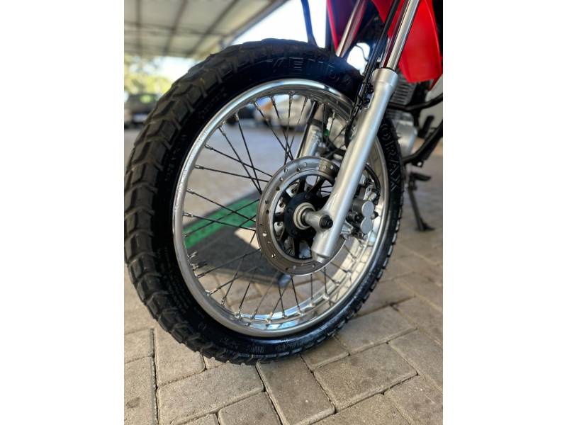 HONDA - NXR 150 - 2014/2014 - Vermelha - R$ 14.900,00