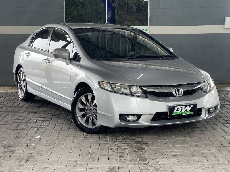 HONDA - CIVIC - 2011/2011 - Prata - R$ 58.900,00