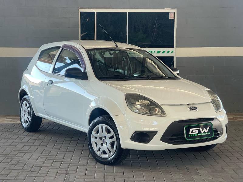 FORD - KA - 2011/2012 - Branca - R$ 23.900,00
