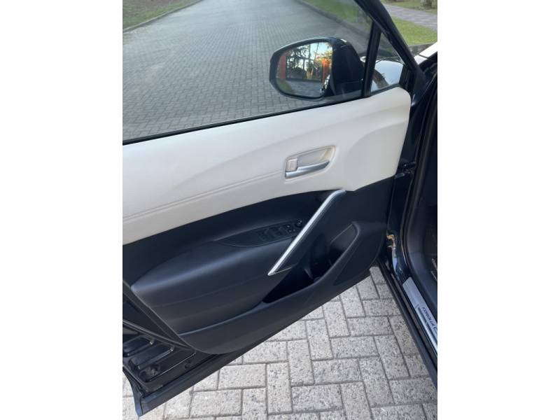 TOYOTA - COROLLA - 2021/2022 - Preta - R$ 155.900,00