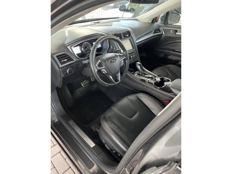 FORD - FUSION - 2016/2016 - Cinza - R$ 91.900,00