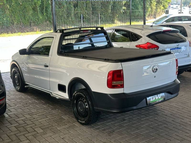 VOLKSWAGEN - SAVEIRO - 2018/2018 - Branca - R$ 52.900,00