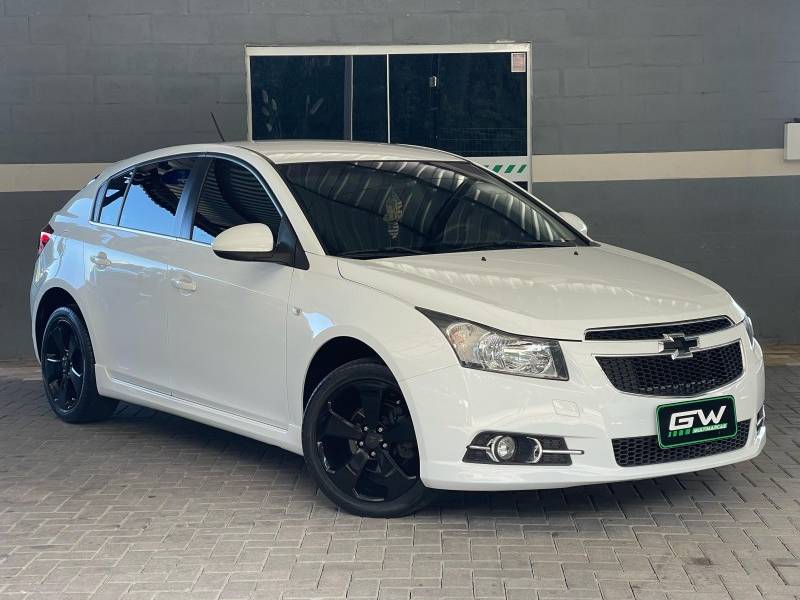 CHEVROLET - CRUZE - 2012/2012 - Branca - R$ 62.900,00