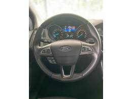 FORD - FOCUS - 2016/2016 - Branca - R$ 72.900,00