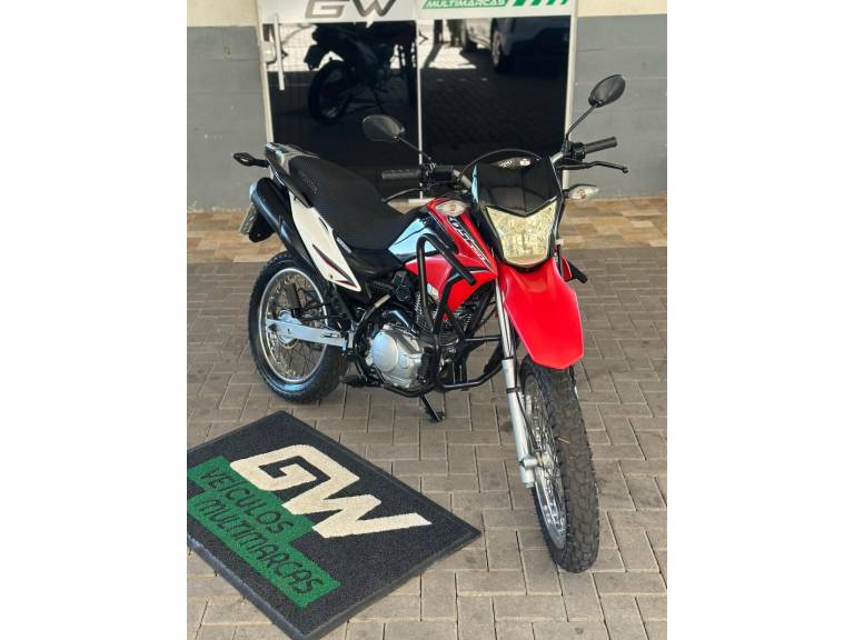HONDA - NXR 150 - 2014/2014 - Vermelha - R$ 14.900,00