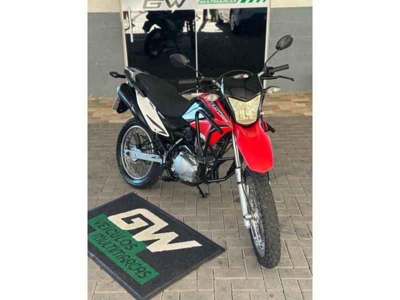 HONDA - NXR 150 - 2014/2014 - Vermelha - R$ 14.900,00