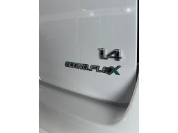 CHEVROLET - CORSA - 2010/2011 - Branca - R$ 31.900,00